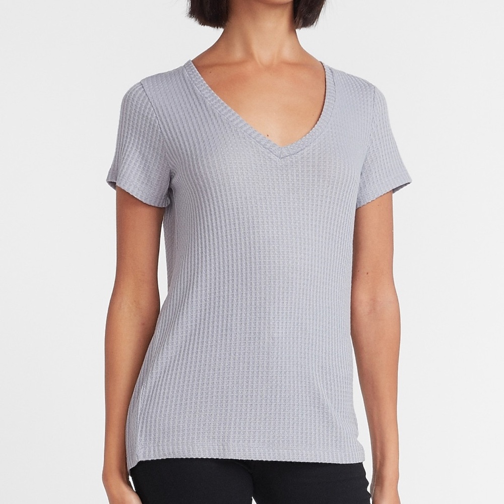 Express Gray Waffle Knit V-Neck Easy Tee